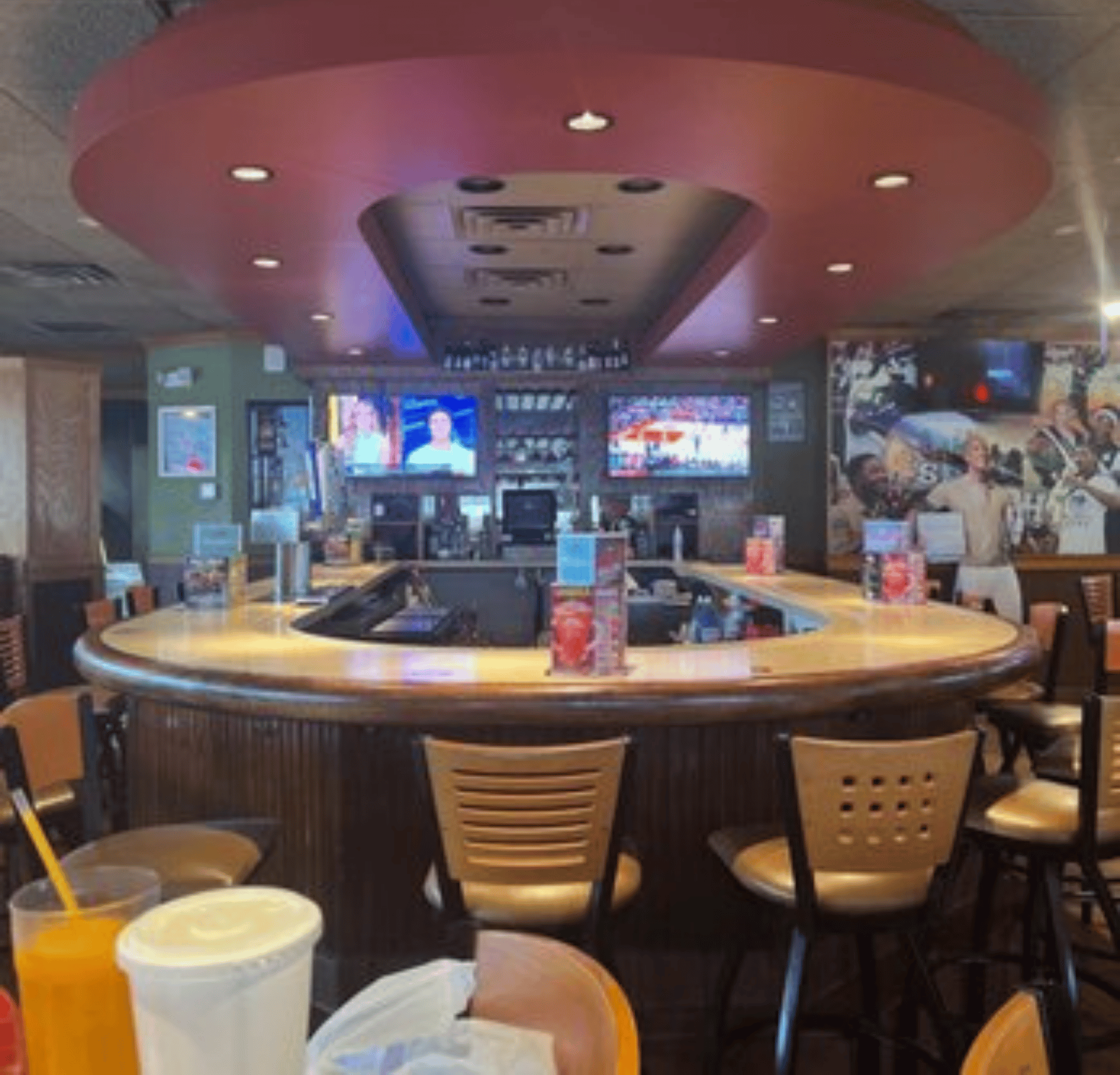 Dining/Bars